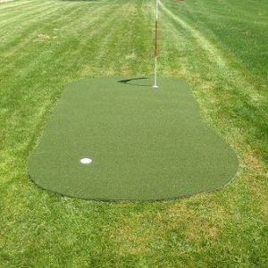 Outdoor Target Putting & Chipping Greens